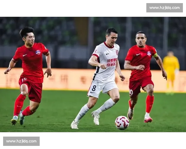 周定洋七连霸领跑!13.2 公里统治跑动榜,武汉三镇双核闪耀 周定洋七连霸领跑!13.2 公里统治跑动榜,武汉三镇双核闪耀